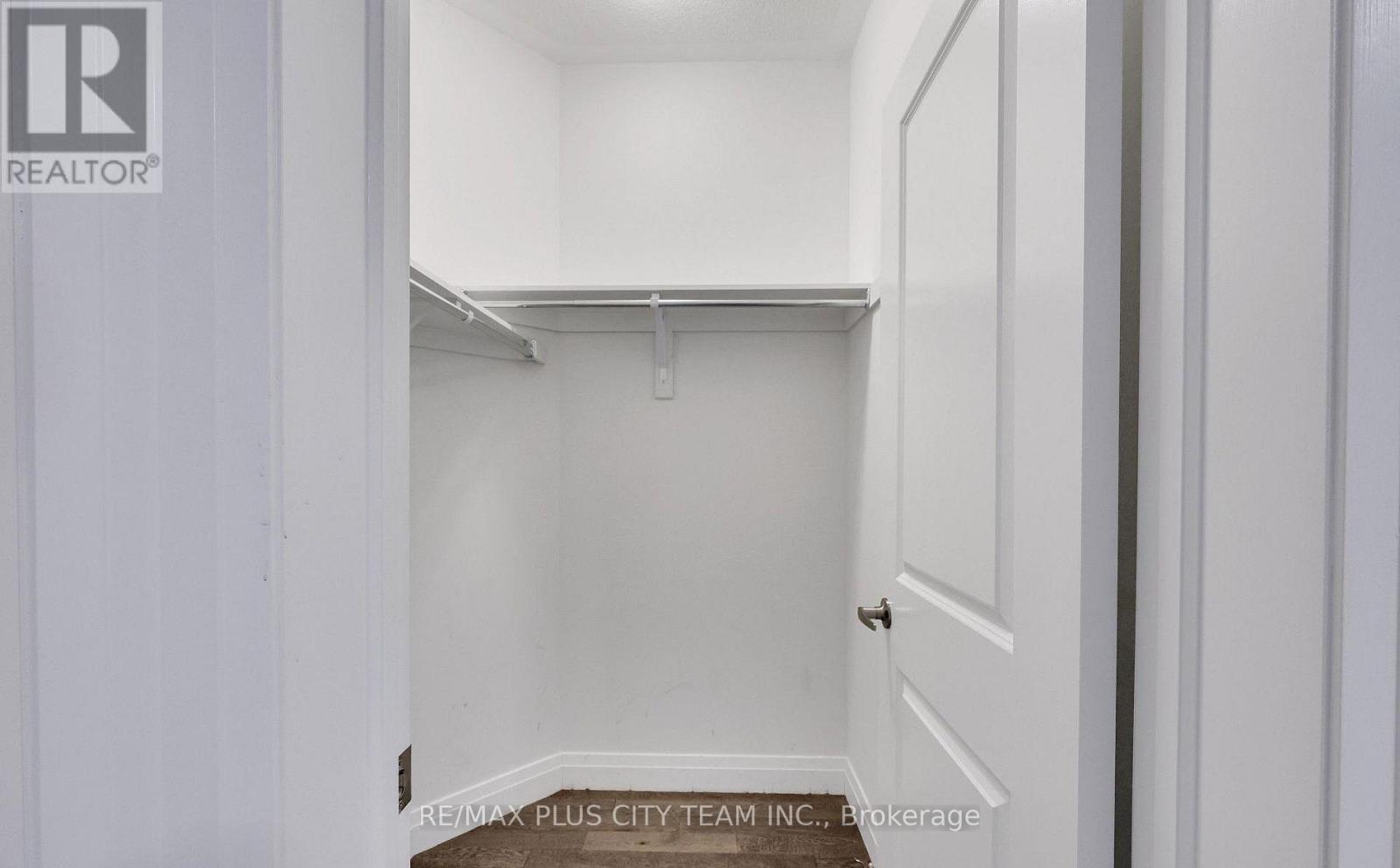 2536 Littlefield Crescent, Oakville, Ontario  L6M 5L9 - Photo 13 - W12720984