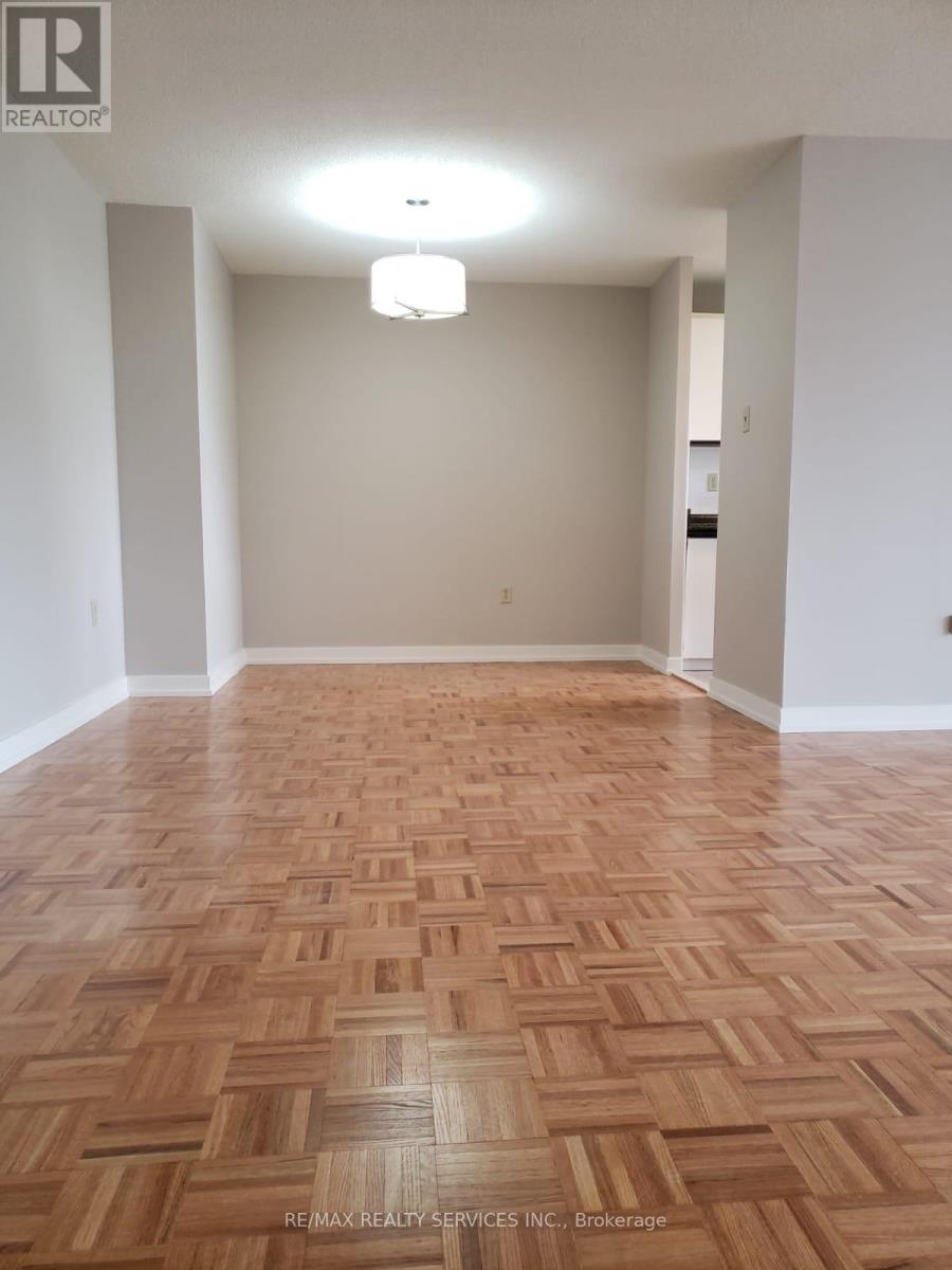 1806 - 4 Kings Cross Road, Brampton, Ontario  L6T 3X8 - Photo 7 - W12836112