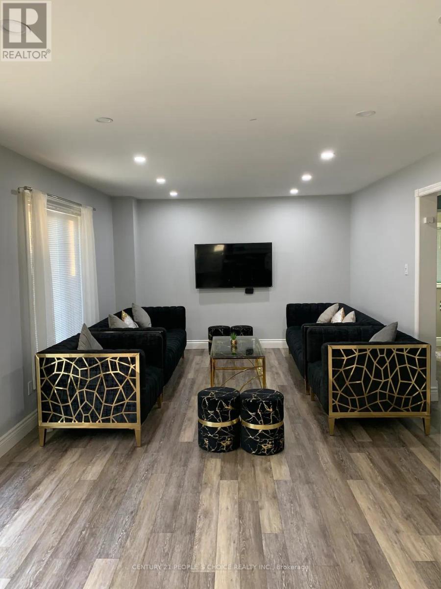 6 Lockwood Road, Brampton (Fletcher's West), Ontario  L6Y 4S6 - Photo 8 - W12851188