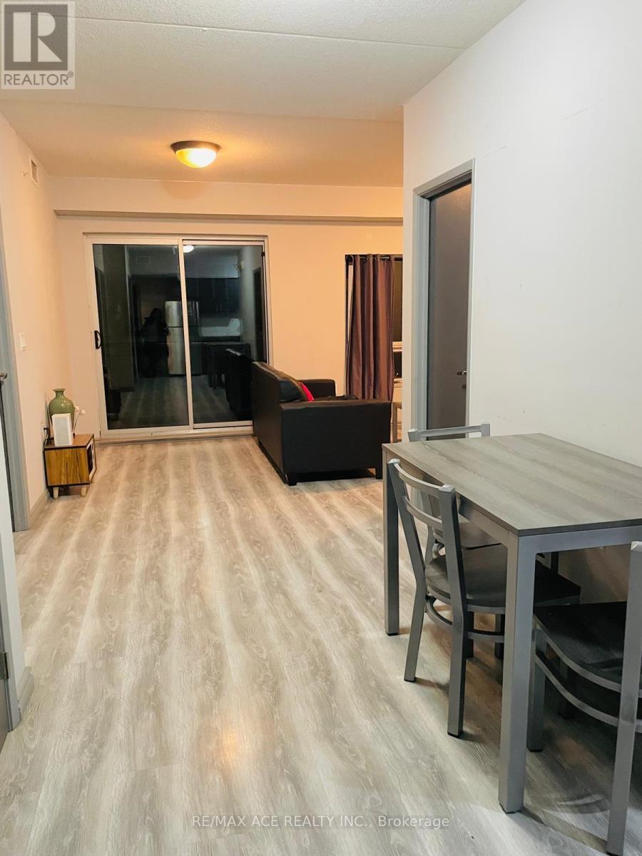 F-207 - 275 Larch Street, Waterloo, Ontario  N2L 3R2 - Photo 8 - X12762568