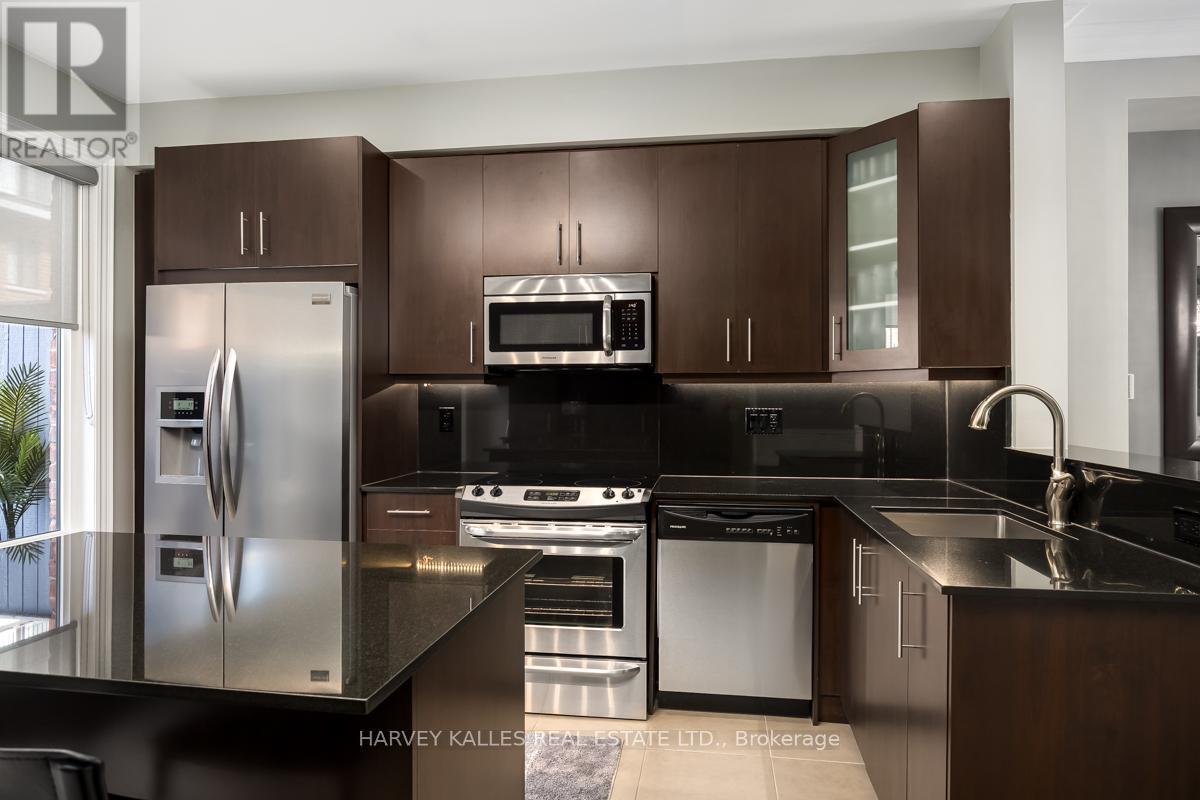 16 Powseland Crescent, Vaughan, Ontario L4L 0C5 - Photo 12 - N12863026