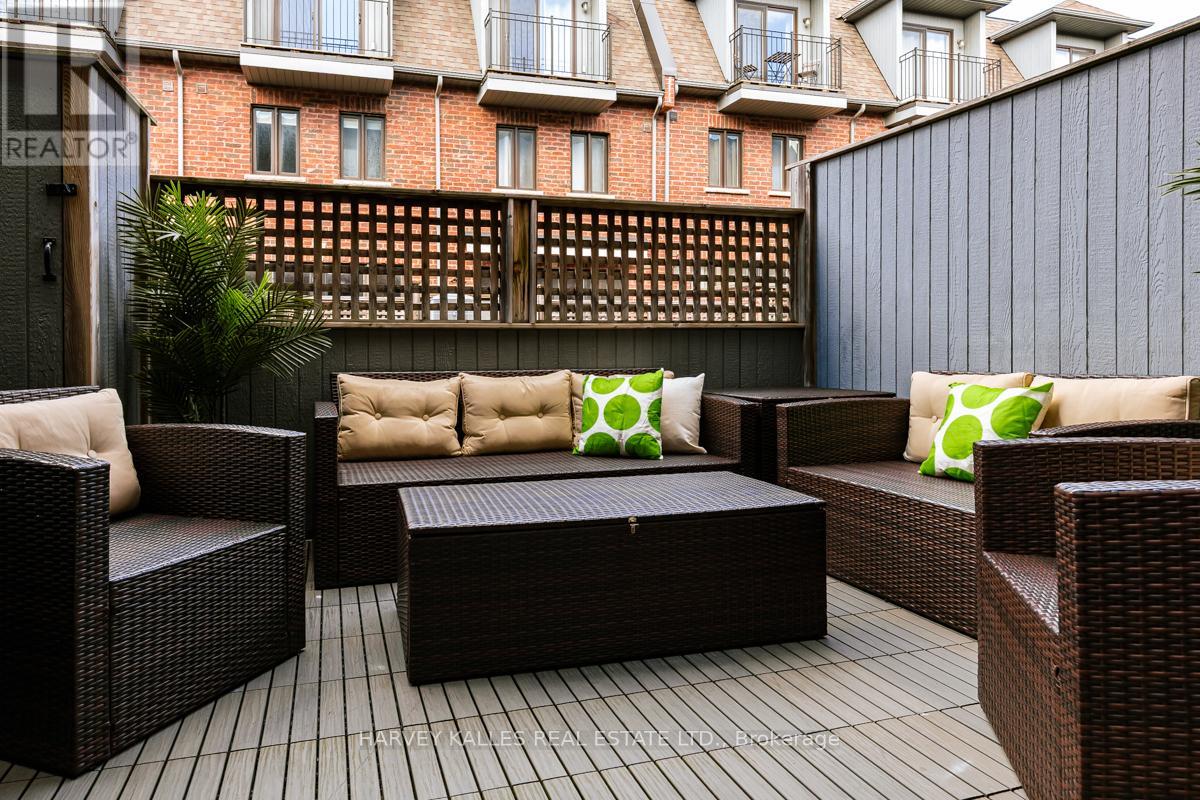 16 Powseland Crescent, Vaughan, Ontario L4L 0C5 - Photo 38 - N12863026