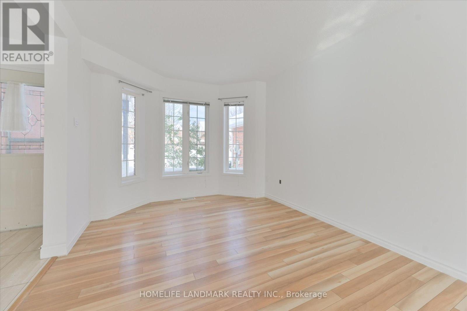 29 Drake Drive, Barrie (Painswick South), Ontario  L4N 8W3 - Photo 4 - S12863158