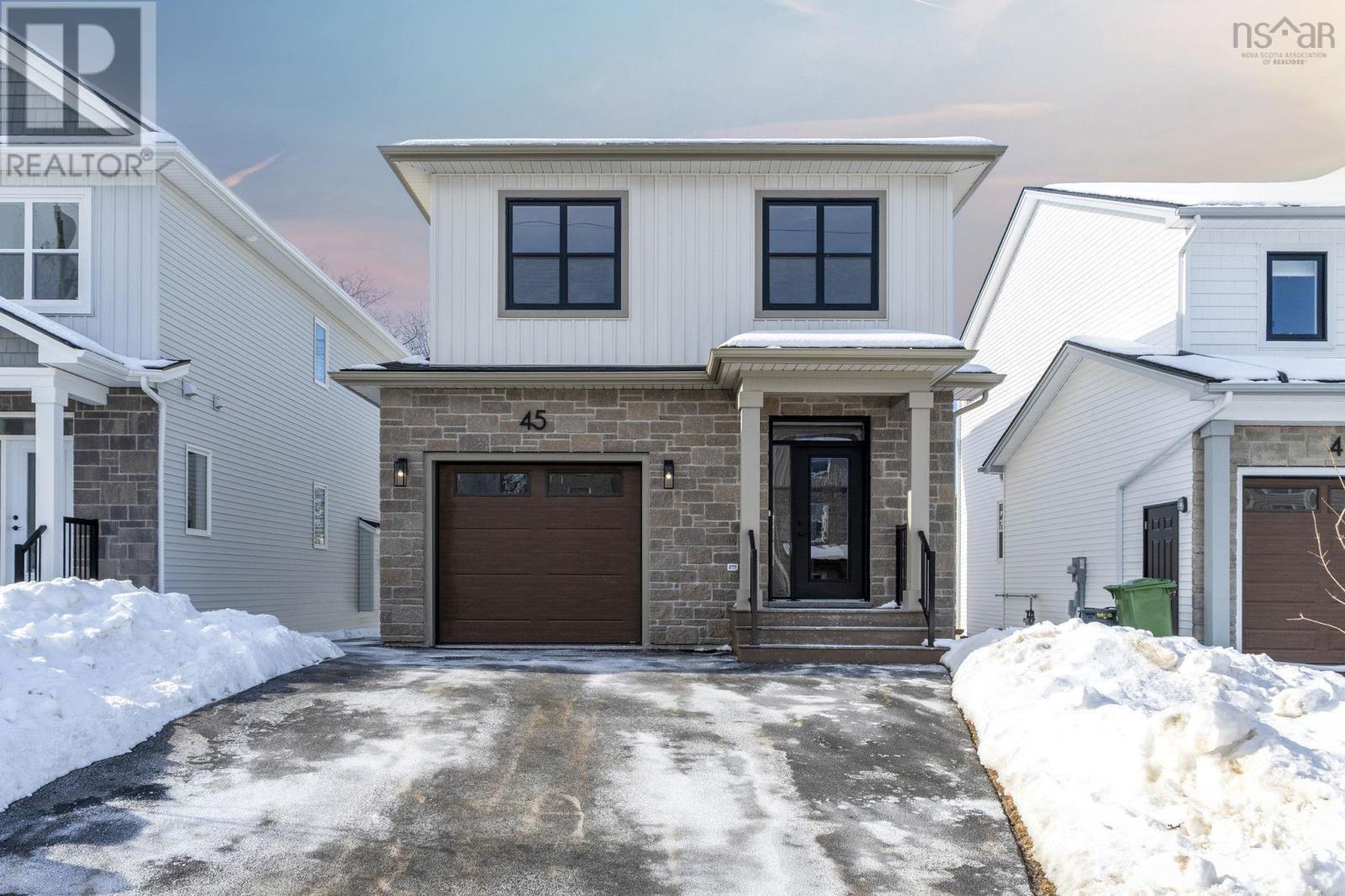 PC-38 45 Pearlgarden Close, Dartmouth, Nova Scotia