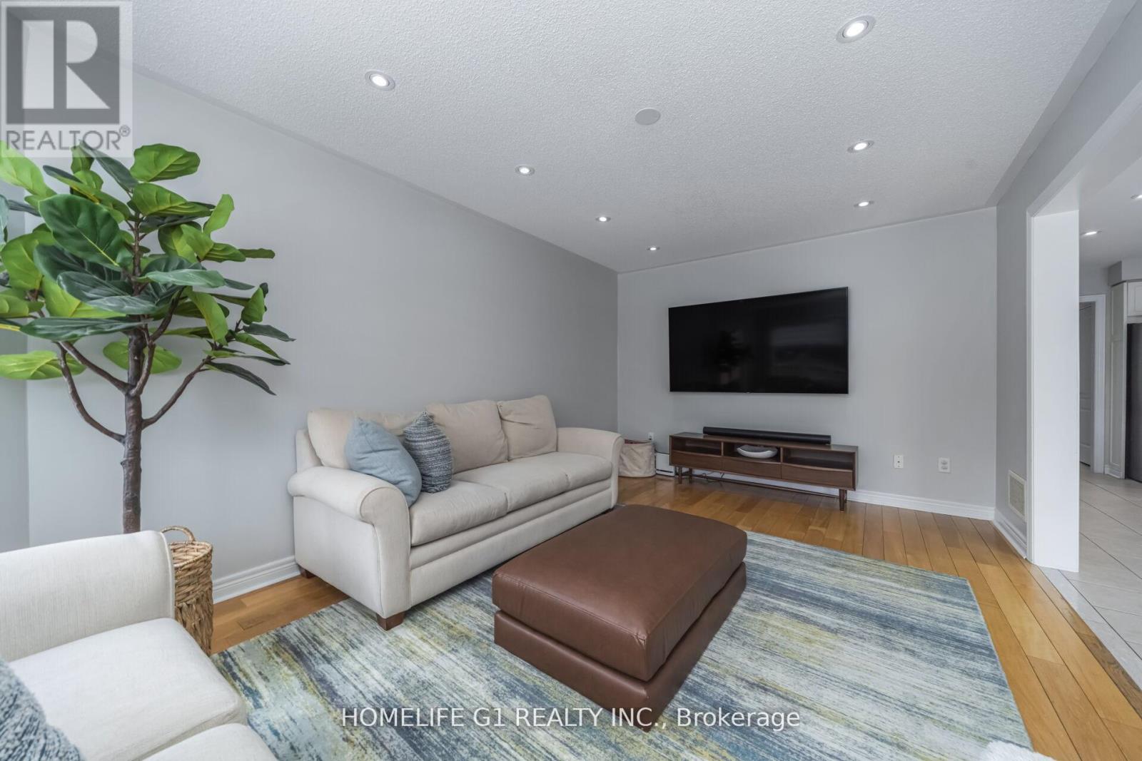 53 Humbershed Crescent, Caledon, Ontario  L7E 2X4 - Photo 13 - W12863032