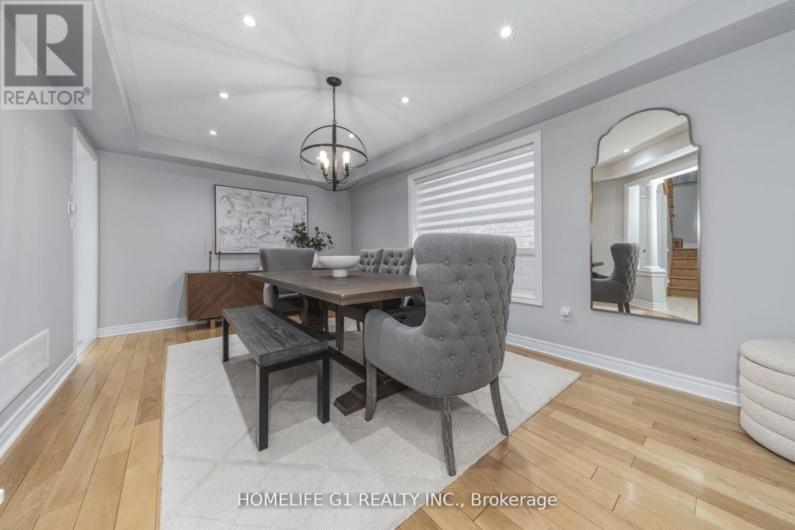 53 Humbershed Crescent, Caledon, Ontario  L7E 2X4 - Photo 4 - W12863032