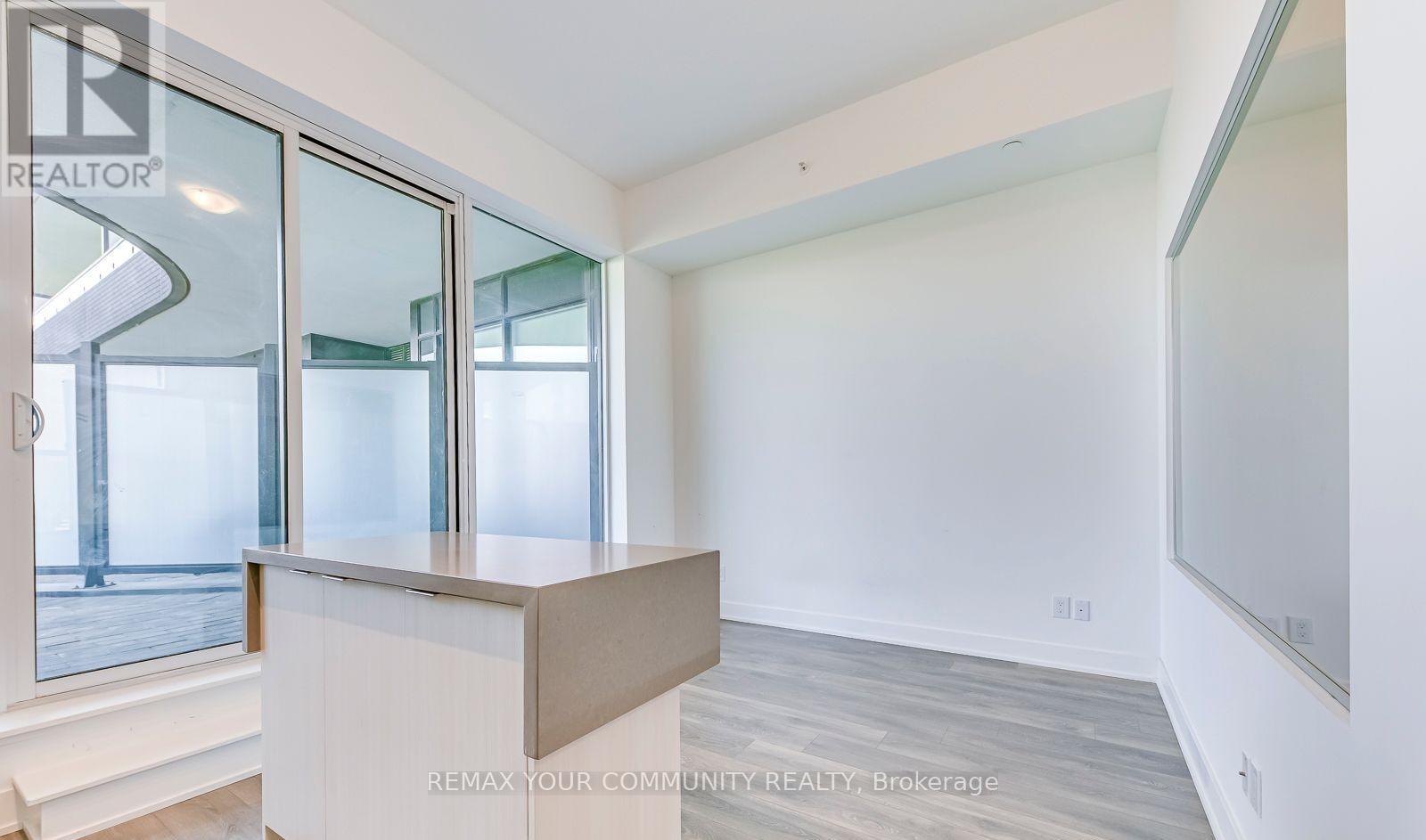 230 - 2485 Taunton Road, Oakville, Ontario  L6H 3R8 - Photo 5 - W12863054