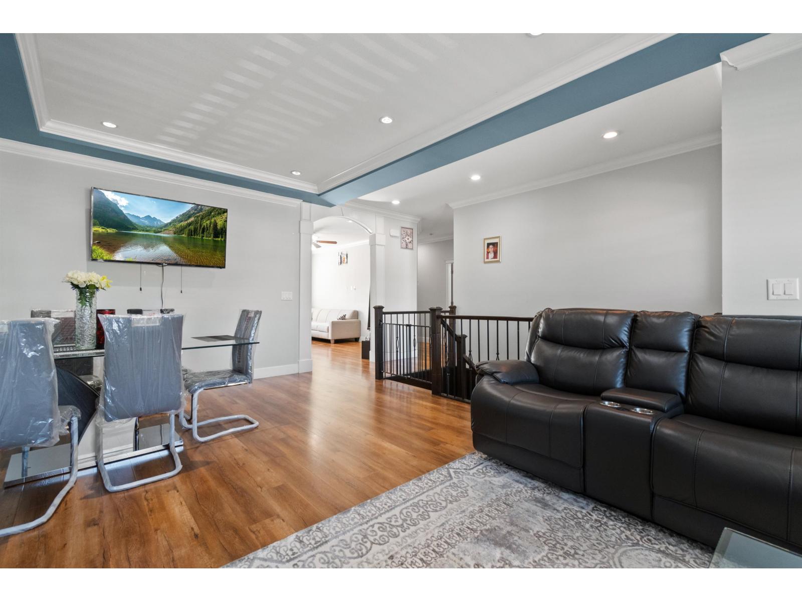 33008 Egglestone Avenue, Mission, British Columbia  V2V 7R7 - Photo 7 - R3097029