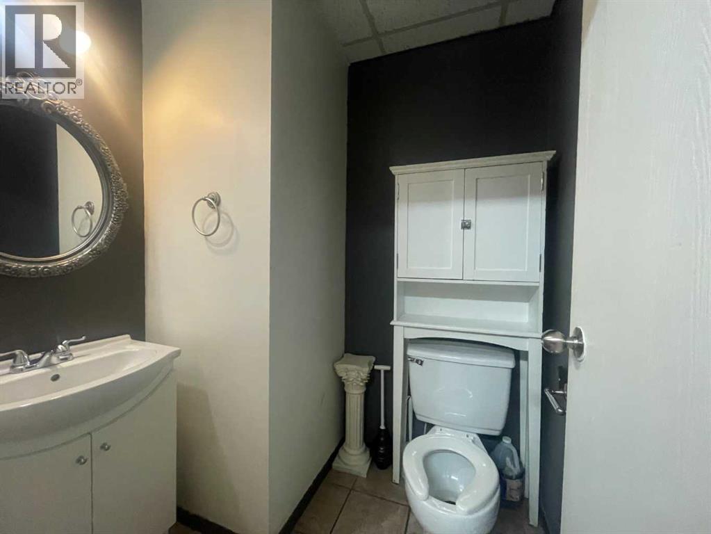 10018 101 Avenue, Grande Prairie, Alberta  T8V 0Y1 - Photo 10 - A2290782