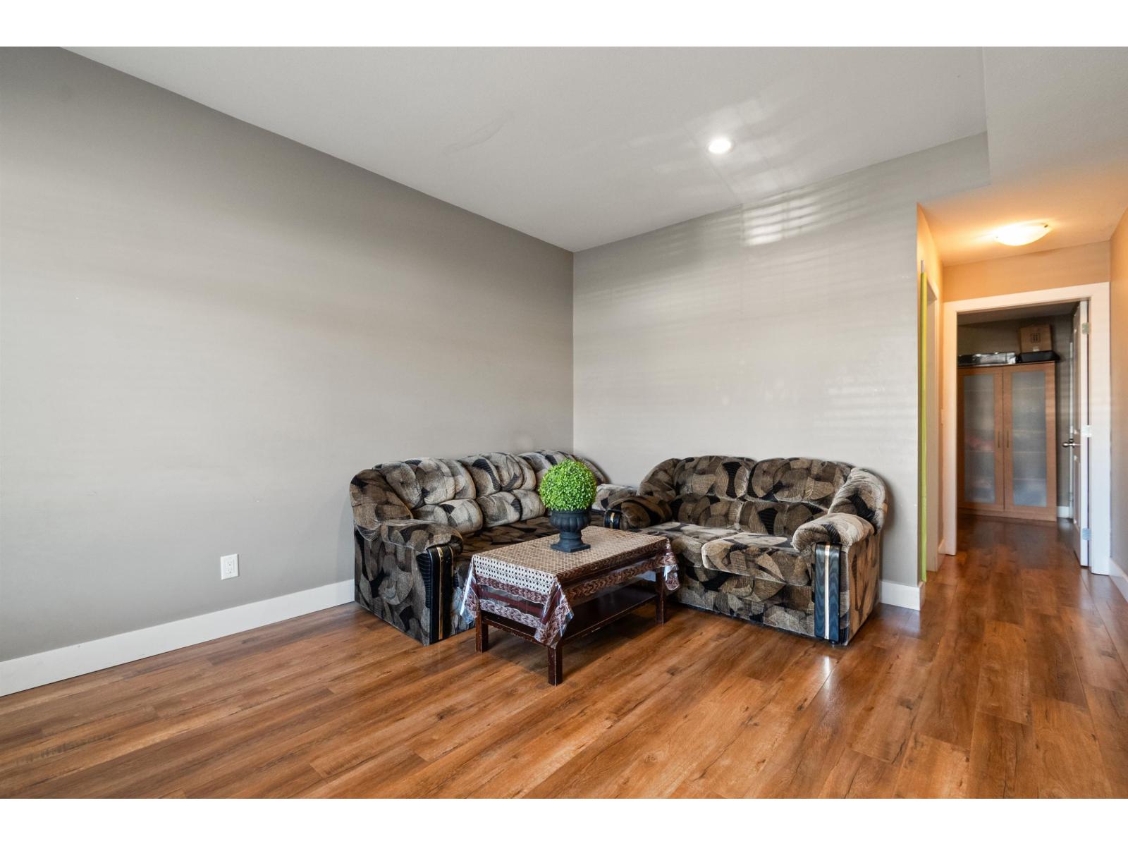 33008 Egglestone Avenue, Mission, British Columbia  V2V 7R7 - Photo 25 - R3097029