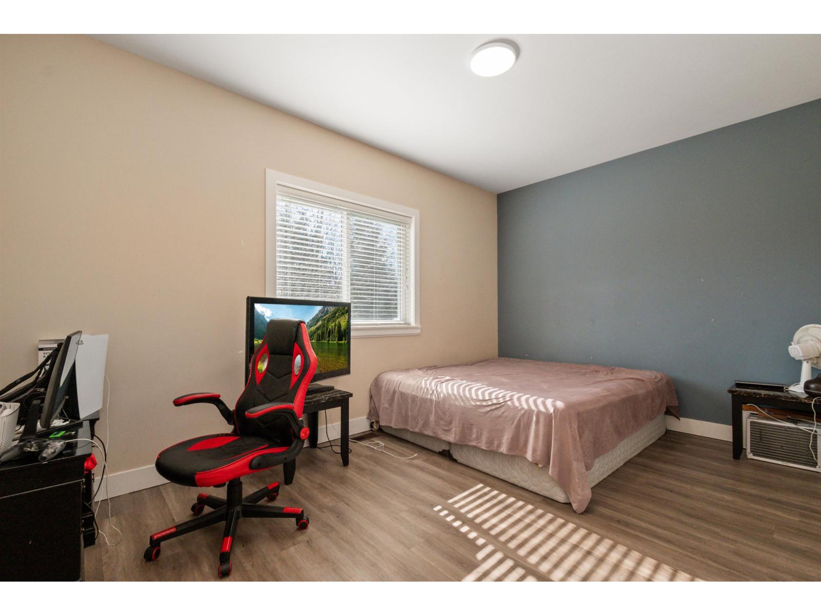 33008 Egglestone Avenue, Mission, British Columbia  V2V 7R7 - Photo 33 - R3097029