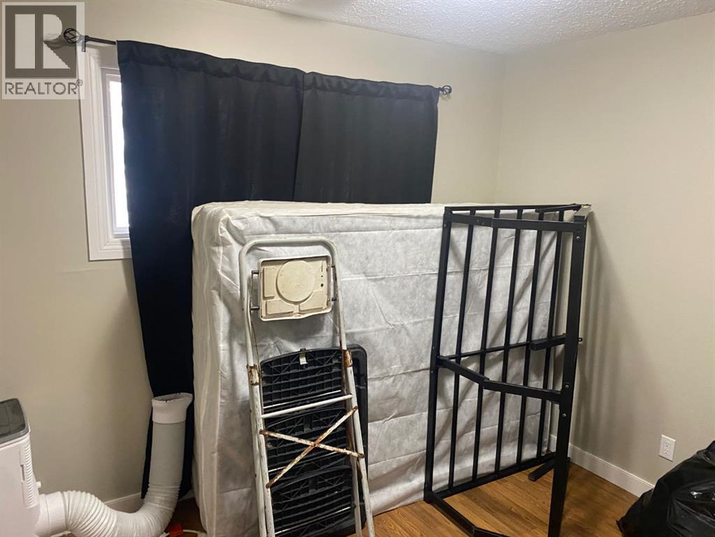 202 James Street, Bittern Lake, Alberta  T0C 0L0 - Photo 11 - A2286026