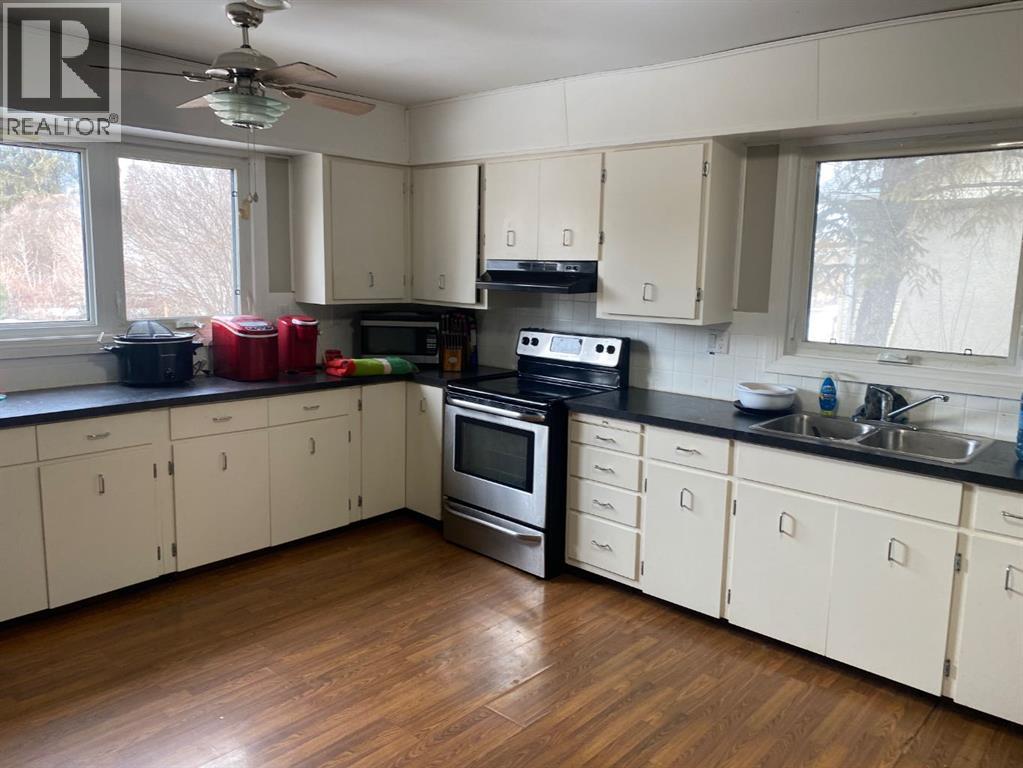 202 James Street, Bittern Lake, Alberta  T0C 0L0 - Photo 7 - A2286026