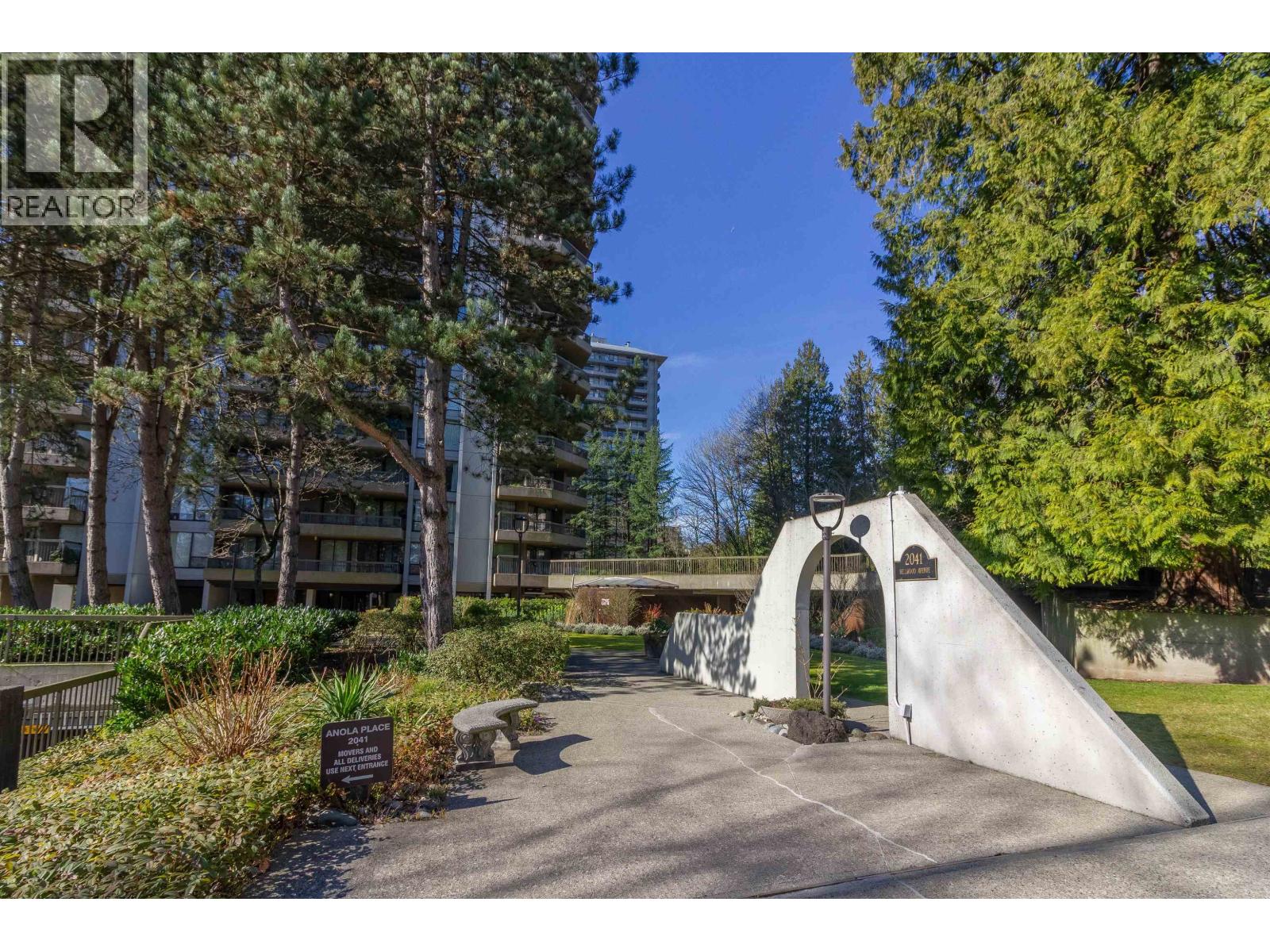 908 2041 Bellwood Avenue, Burnaby, British Columbia  V5B 4V5 - Photo 2 - R3097505