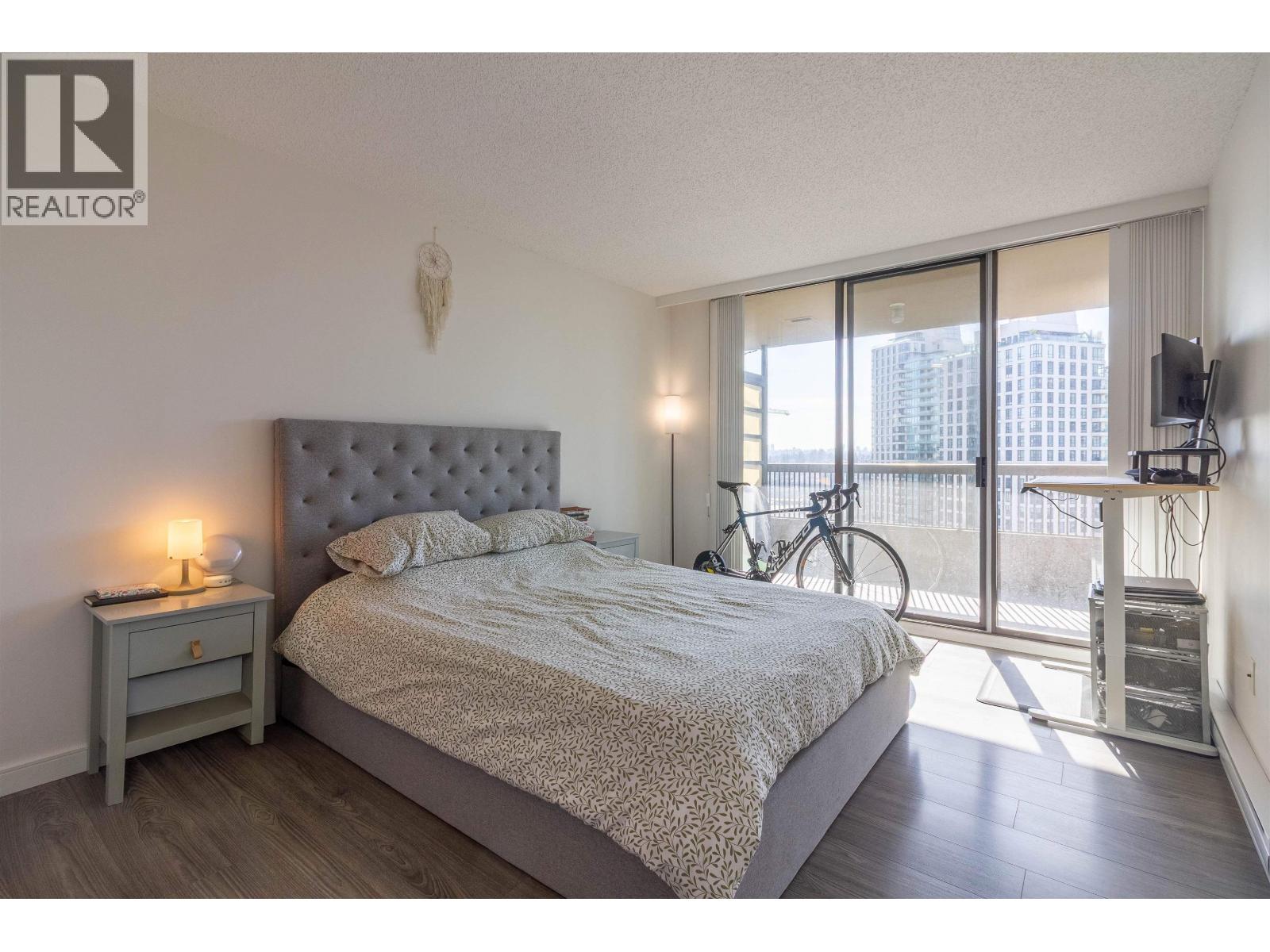 908 2041 Bellwood Avenue, Burnaby, British Columbia  V5B 4V5 - Photo 11 - R3097505