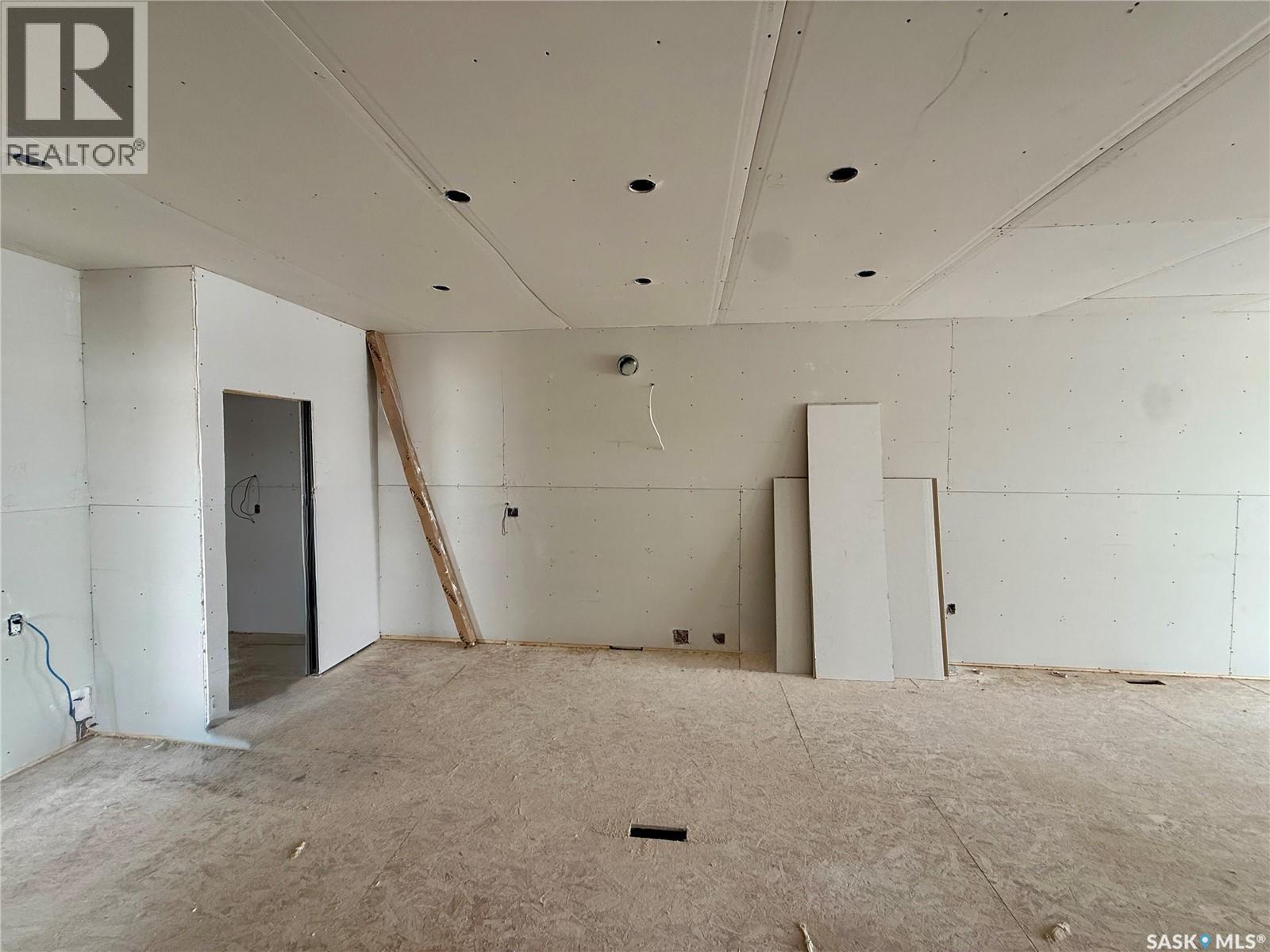 858 Delaet Bay, Warman, Saskatchewan  S0K 4S0 - Photo 5 - SK030029