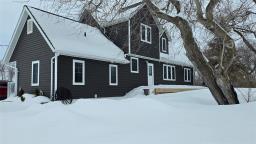 Property: 9112 Road 136NE Road, Arborg, Manitoba