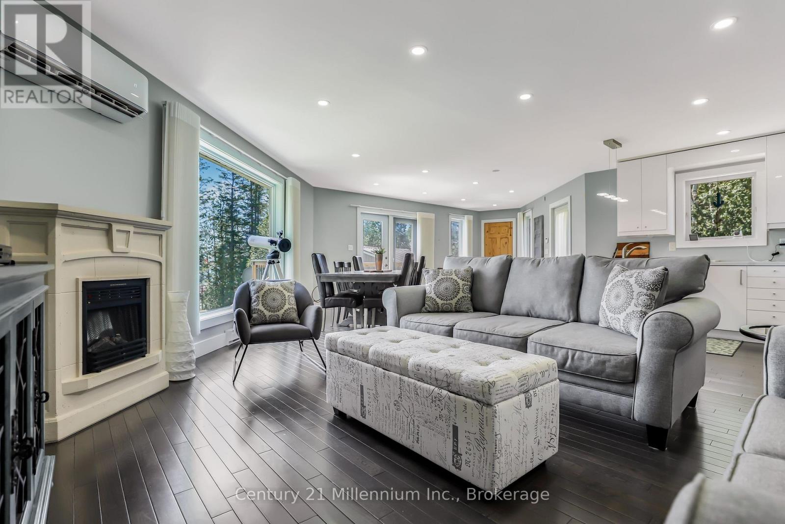 119 Pine Tree Harbour Road, Northern Bruce Peninsula, Ontario  N0H 1Z0 - Photo 13 - X12860516