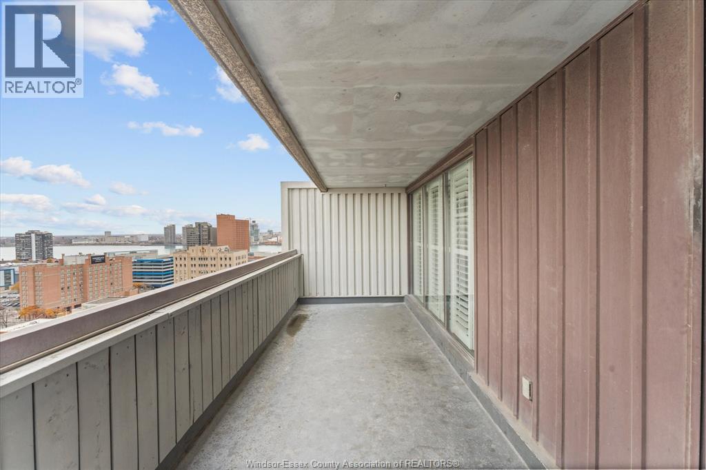 380 Pelissier Unit# 1701, Windsor, Ontario  N9A 6V7 - Photo 32 - 26004916