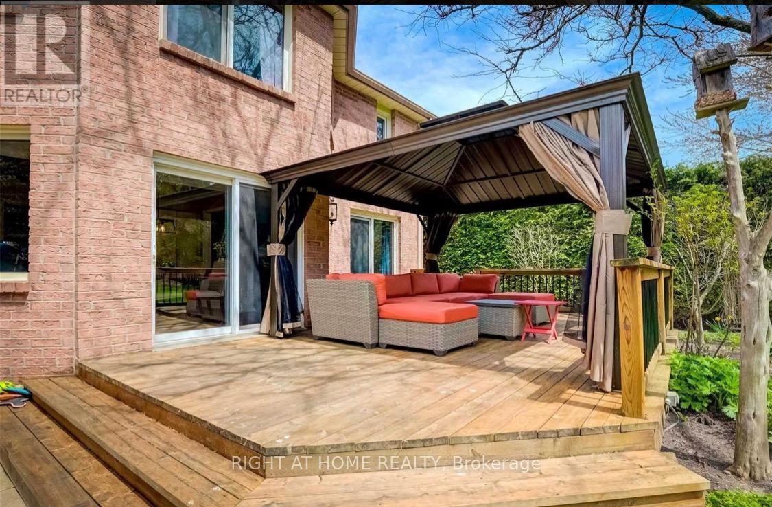 236 Mccaffrey Road, Newmarket, Ontario  L3X 1J3 - Photo 36 - N12694070