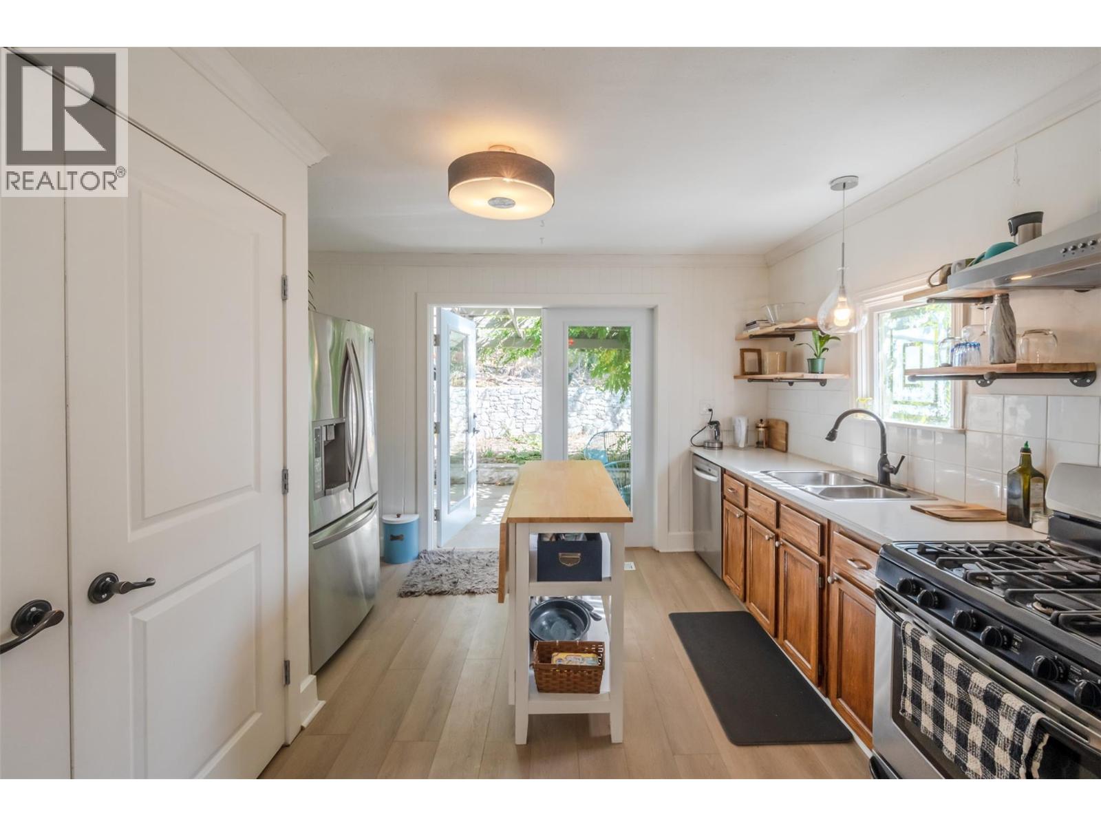 294 Norton Street, Penticton, British Columbia  V2A 4H7 - Photo 14 - 10378670