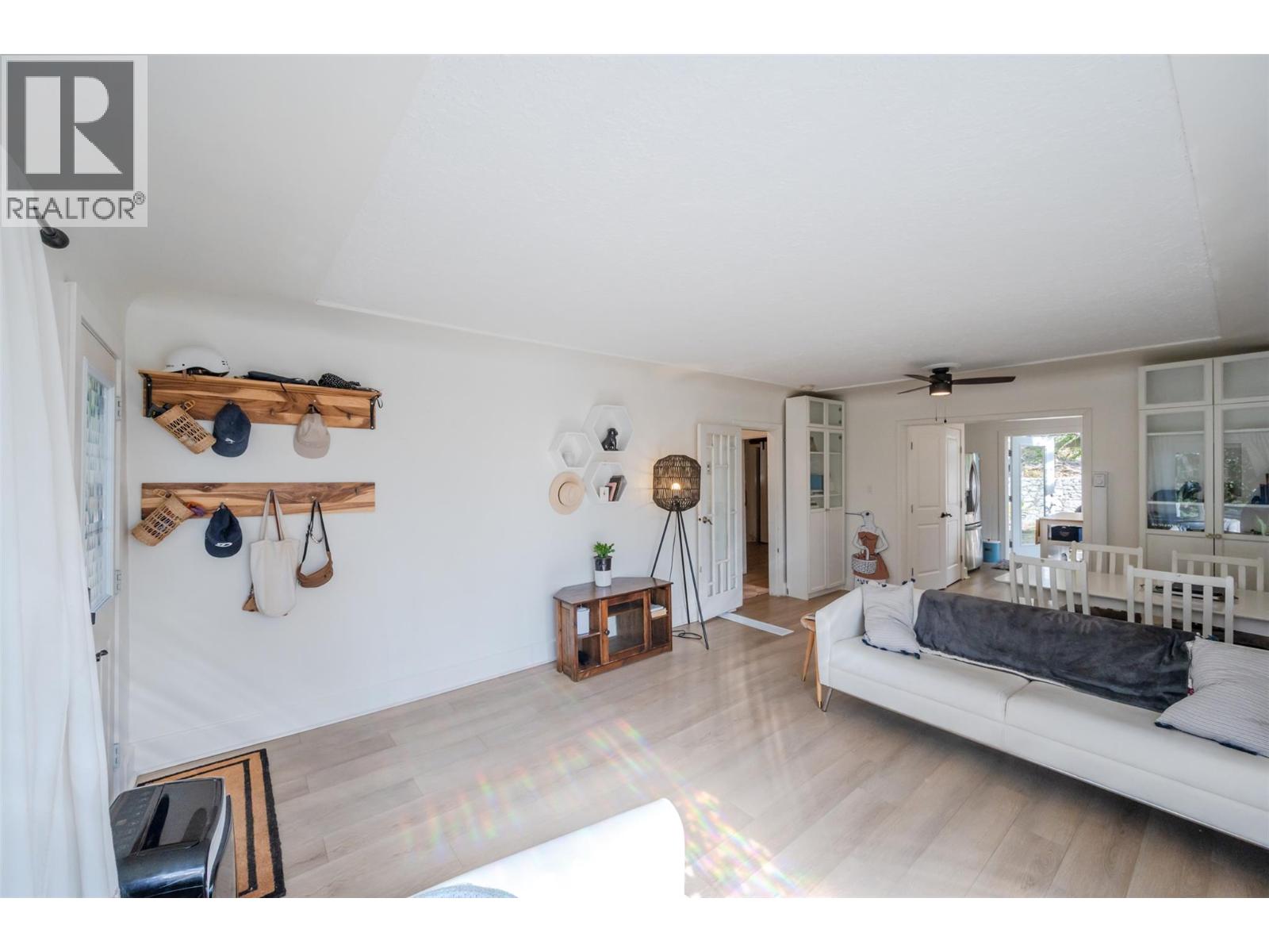 294 Norton Street, Penticton, British Columbia  V2A 4H7 - Photo 5 - 10378670