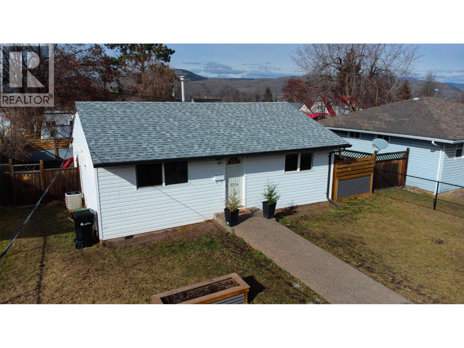 3304 16 Street, Vernon, British Columbia  V1T 3X4 - Photo 3 - 10378546
