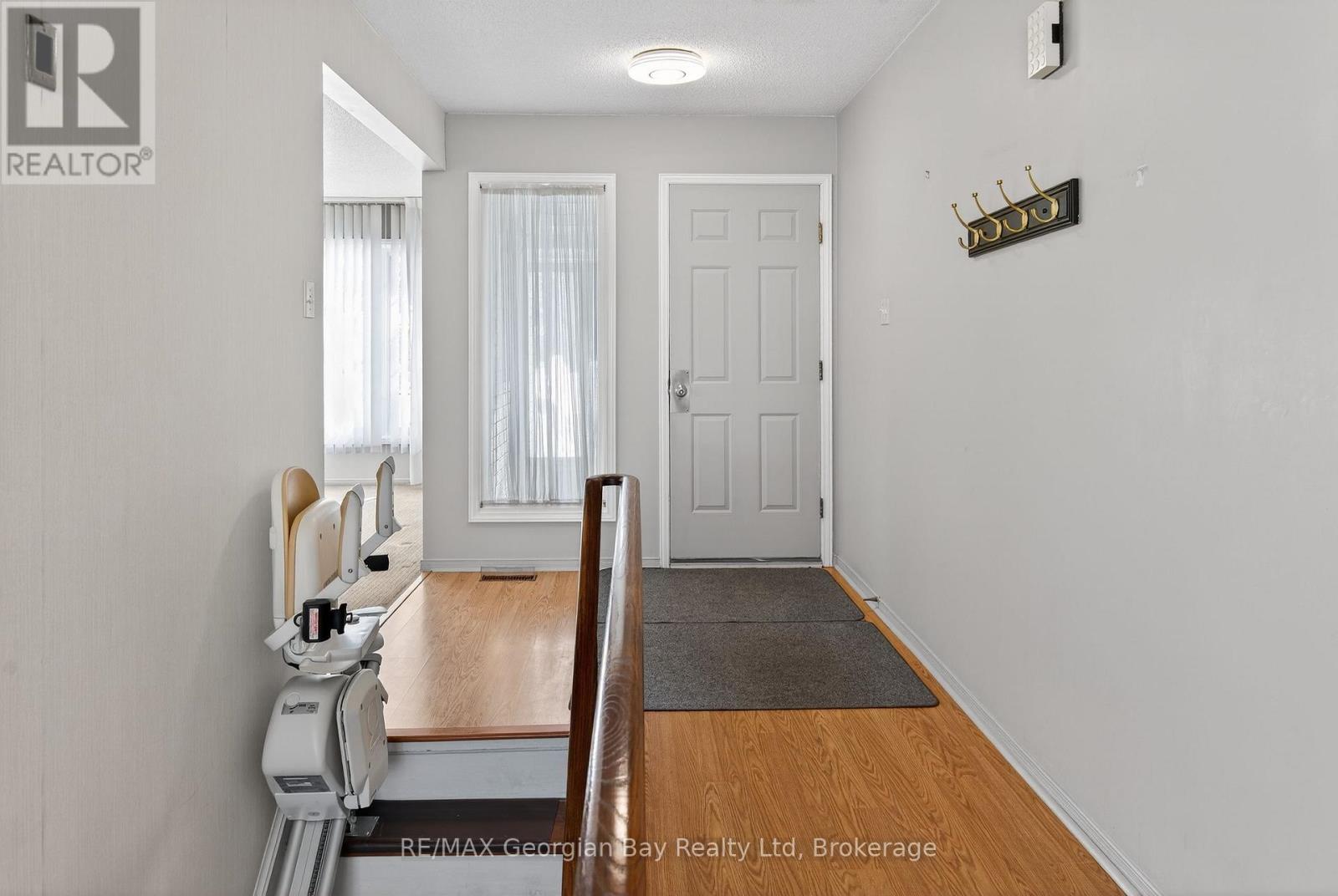 1032 Dominion Avenue, Midland, Ontario  L4R 1S9 - Photo 3 - S12863348