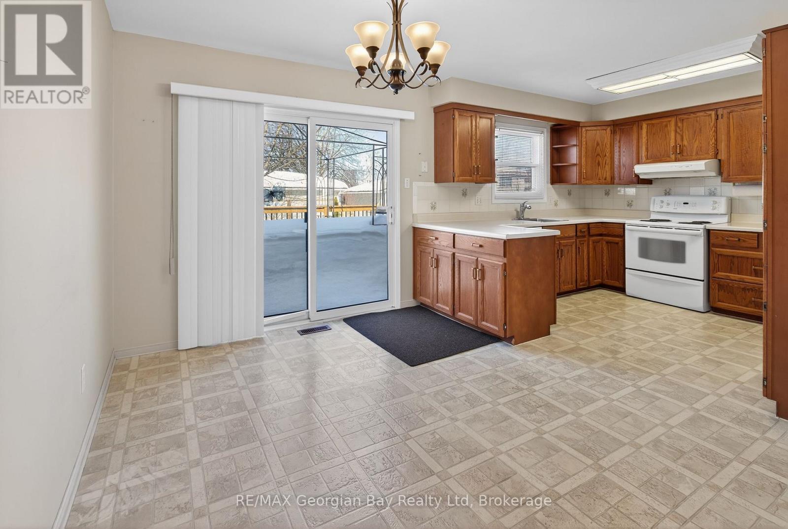 1032 Dominion Avenue, Midland, Ontario  L4R 1S9 - Photo 7 - S12863348