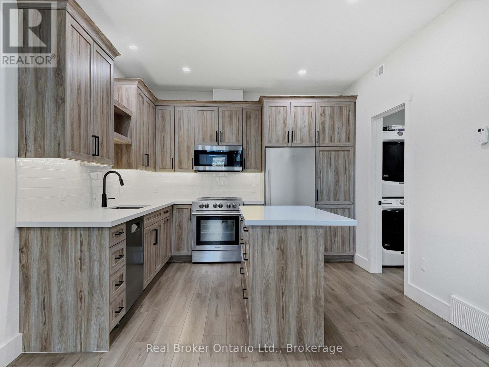 189-193 High Street, Saugeen Shores, Ontario  N0H 2L0 - Photo 34 - X12863194