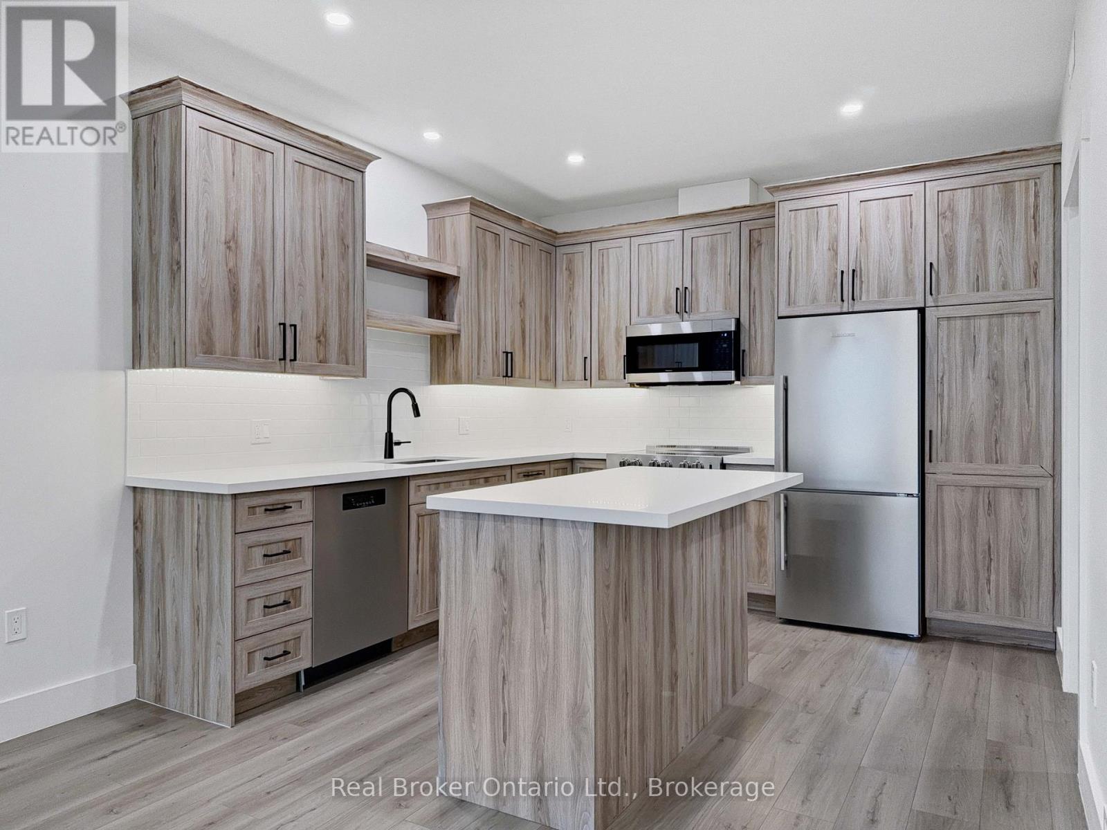 189-193 High Street, Saugeen Shores, Ontario  N0H 2L0 - Photo 35 - X12863194