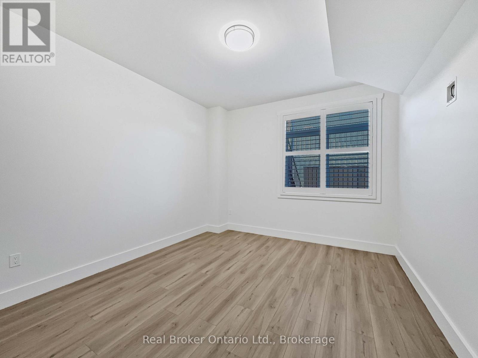 189-193 High Street, Saugeen Shores, Ontario  N0H 2L0 - Photo 37 - X12863194