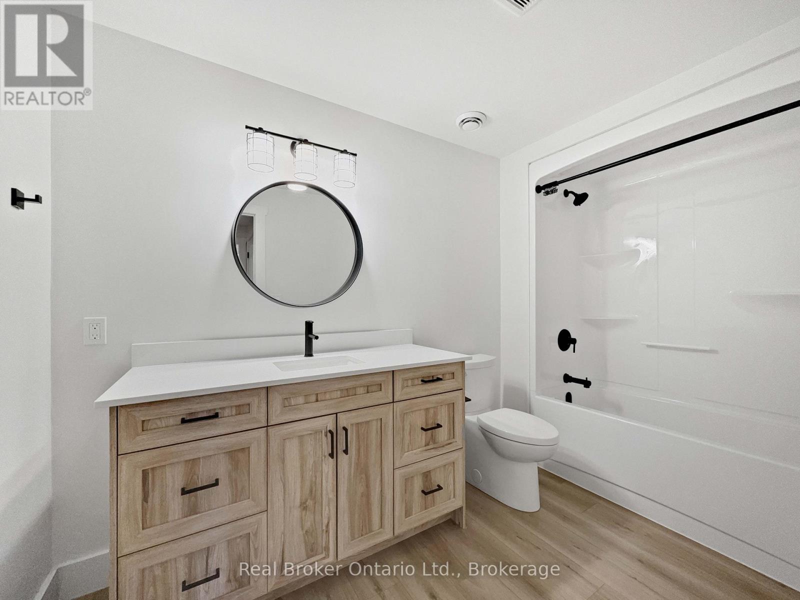 189-193 High Street, Saugeen Shores, Ontario  N0H 2L0 - Photo 42 - X12863194