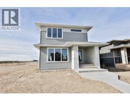 320 Aquitania Boulevard W, Lethbridge, Alberta