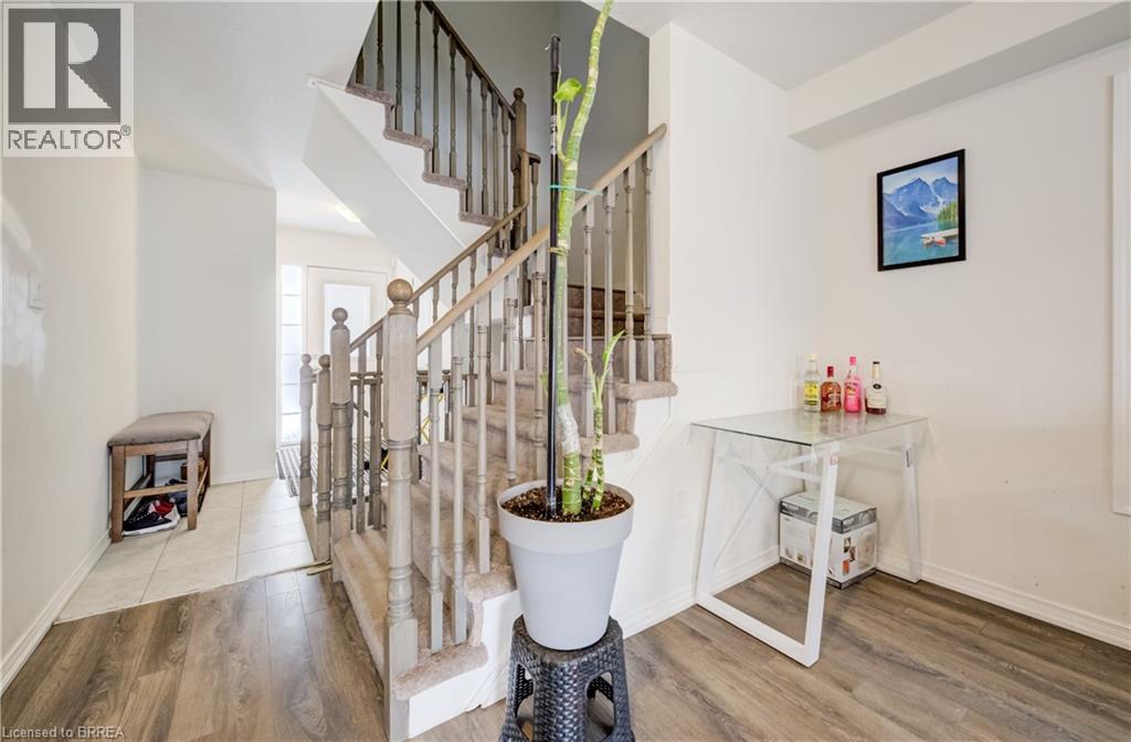 38 Sinden Road, Brantford, Ontario  N3T 0P8 - Photo 9 - 40808889