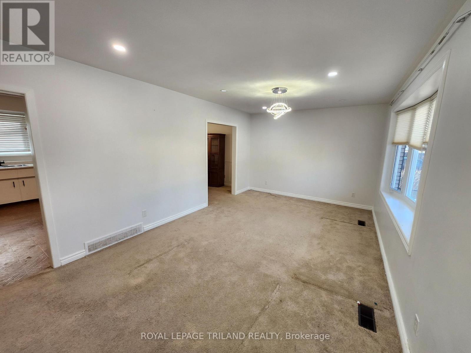 753 NOTRE DAME DRIVE, London South, Ontario