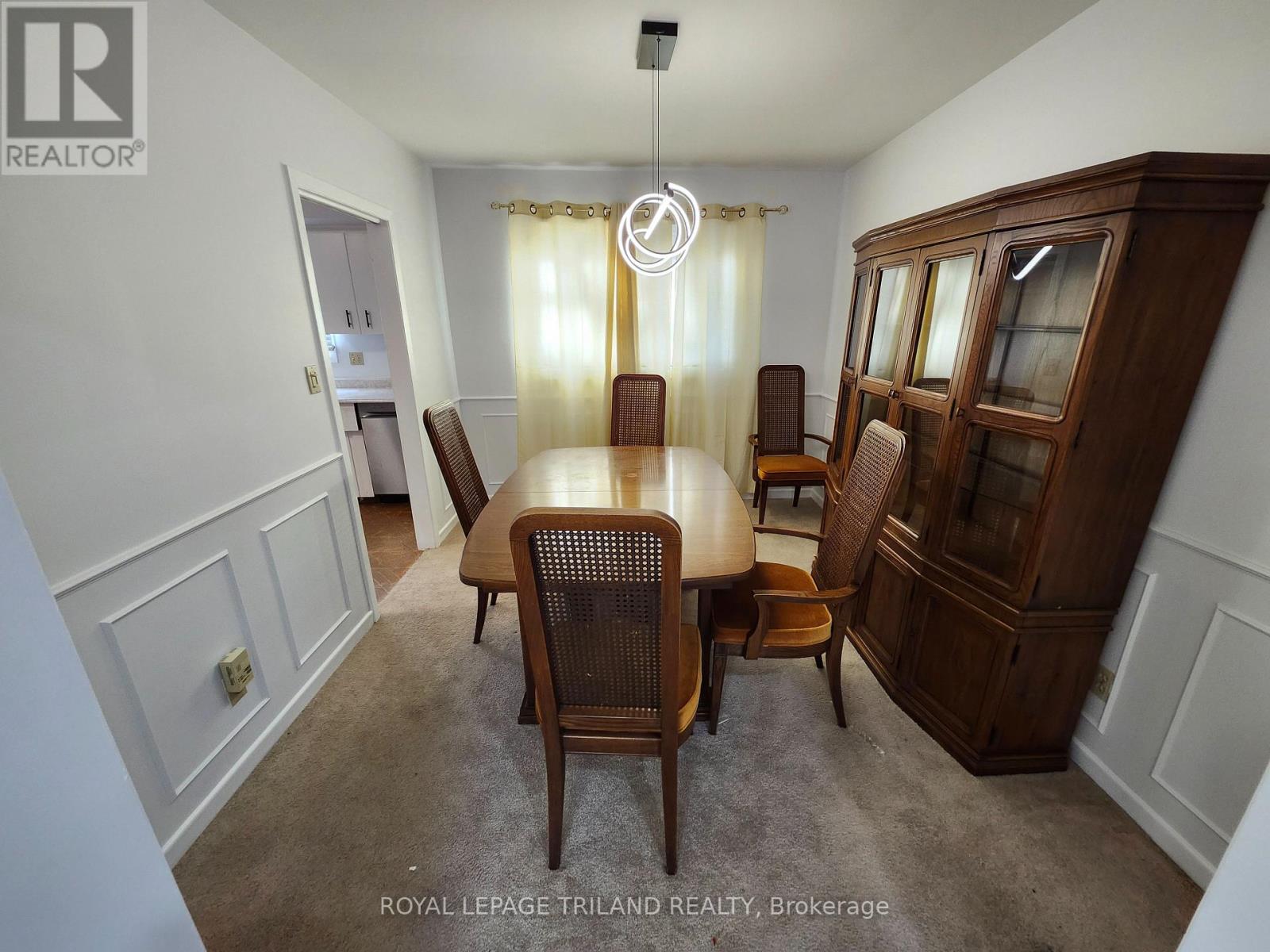 753 Notre Dame Drive, London South, Ontario  N6J 3B7 - Photo 3 - X12863266