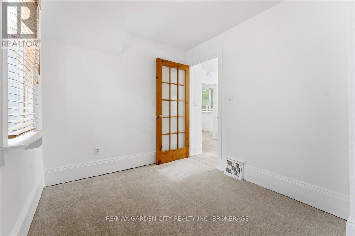 26 Chestnut Street, Pelham, Ontario  L3E 0K3 - Photo 18 - X12774330