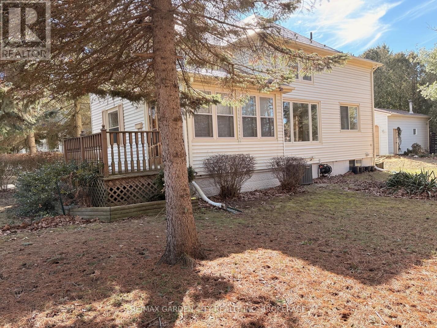 26 Chestnut Street, Pelham, Ontario  L3E 0K3 - Photo 4 - X12774330