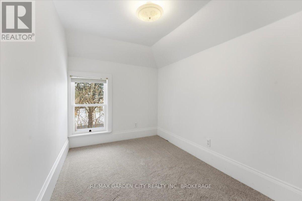 26 Chestnut Street, Pelham, Ontario  L3E 0K3 - Photo 28 - X12774330