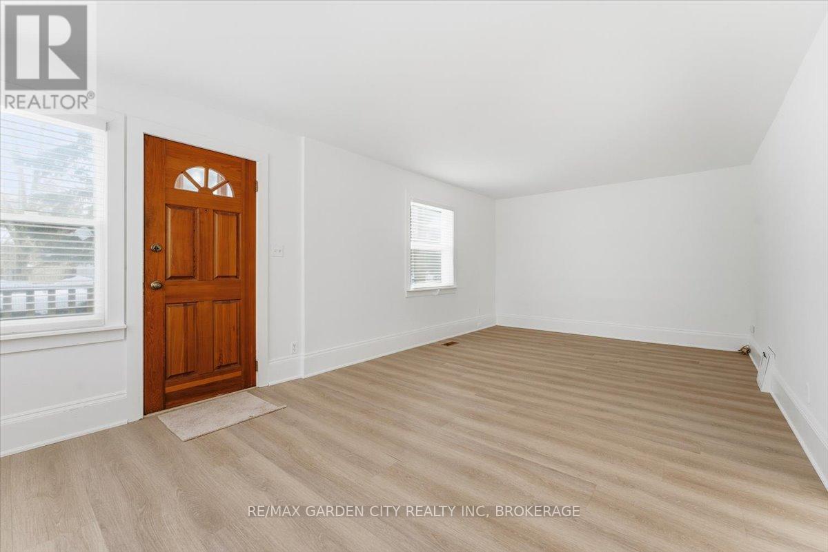 26 Chestnut Street, Pelham, Ontario  L3E 0K3 - Photo 5 - X12774330