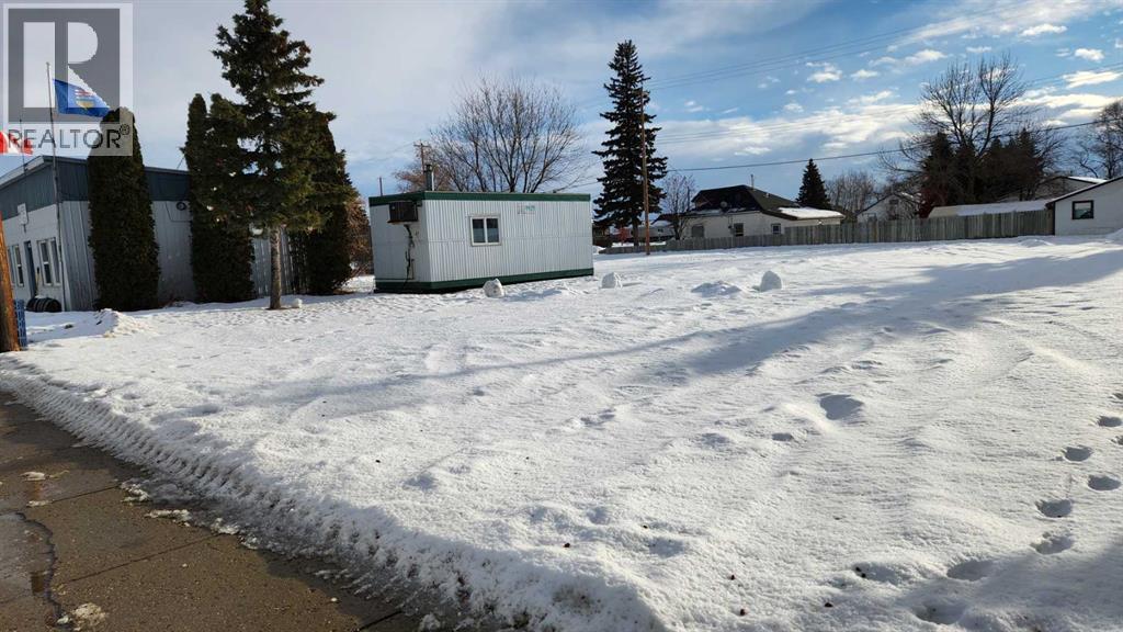 111 Main, Hay Lakes, Alberta  T0B 1W0 - Photo 3 - A2289040