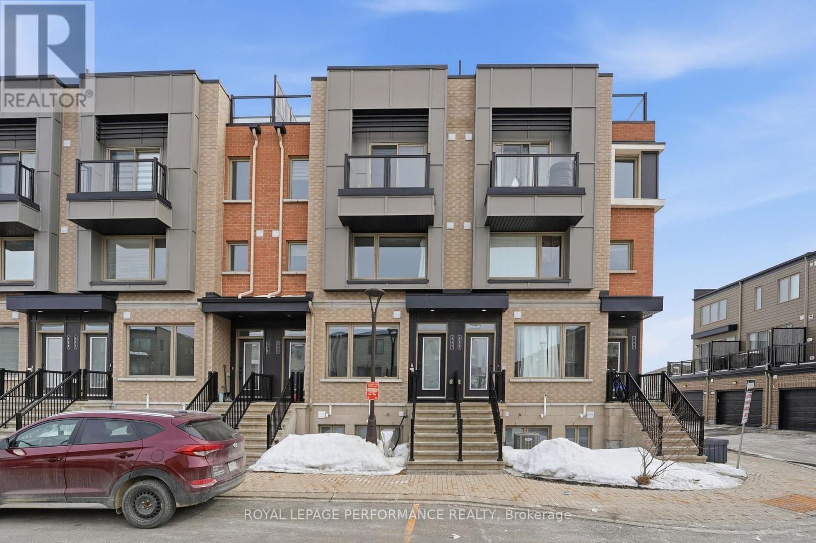 583 OZAWA PRIVATE, ottawa, Ontario