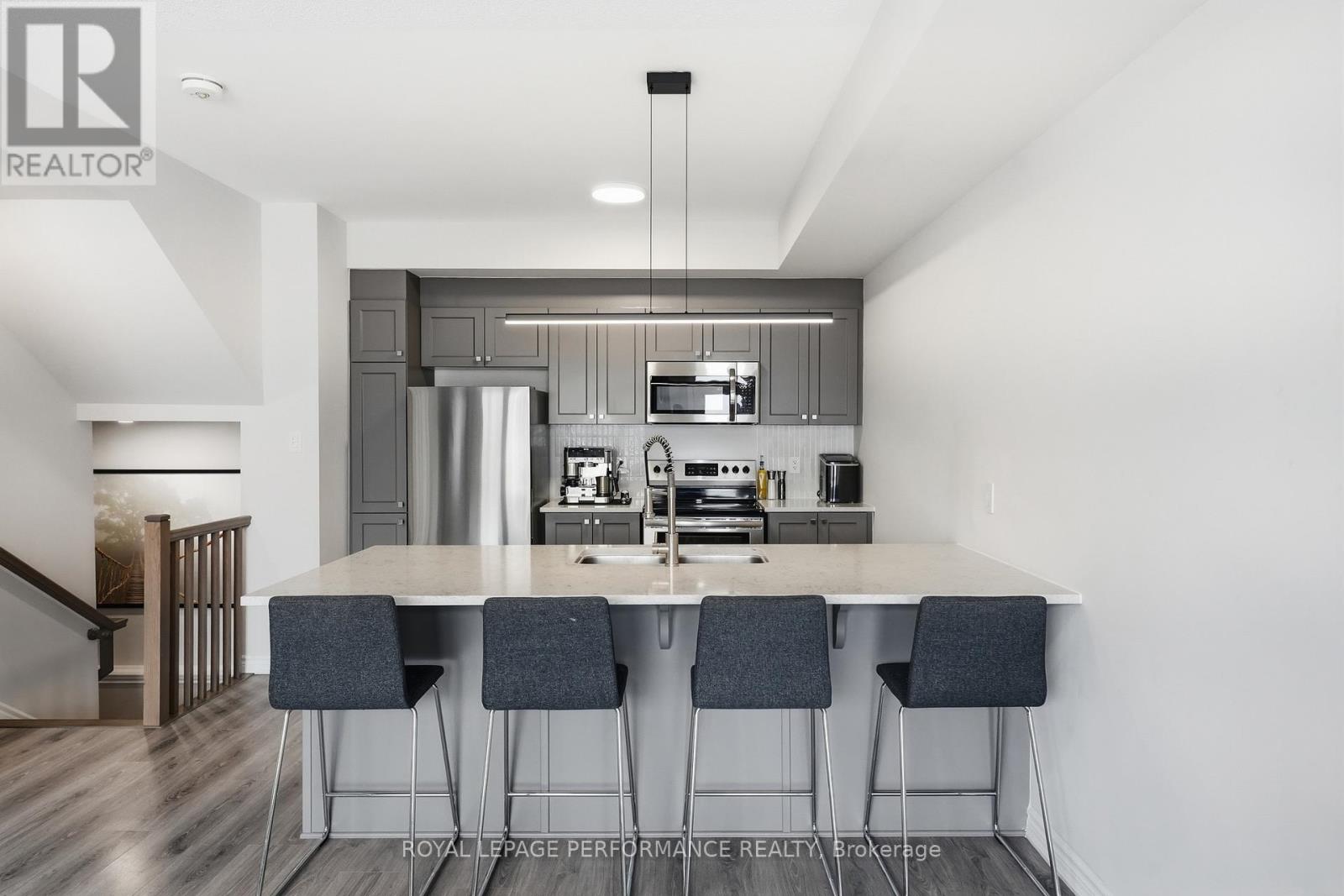 583 Ozawa Private, Ottawa, Ontario  K1K 4Z9 - Photo 11 - X12863320