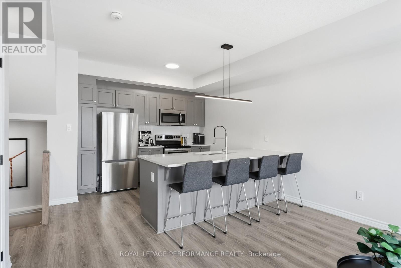 583 Ozawa Private, Ottawa, Ontario  K1K 4Z9 - Photo 12 - X12863320