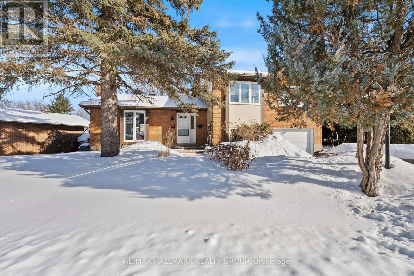 34 Nanook Crescent, Ottawa, Ontario  K2L 2A7 - Photo 2 - X12863360