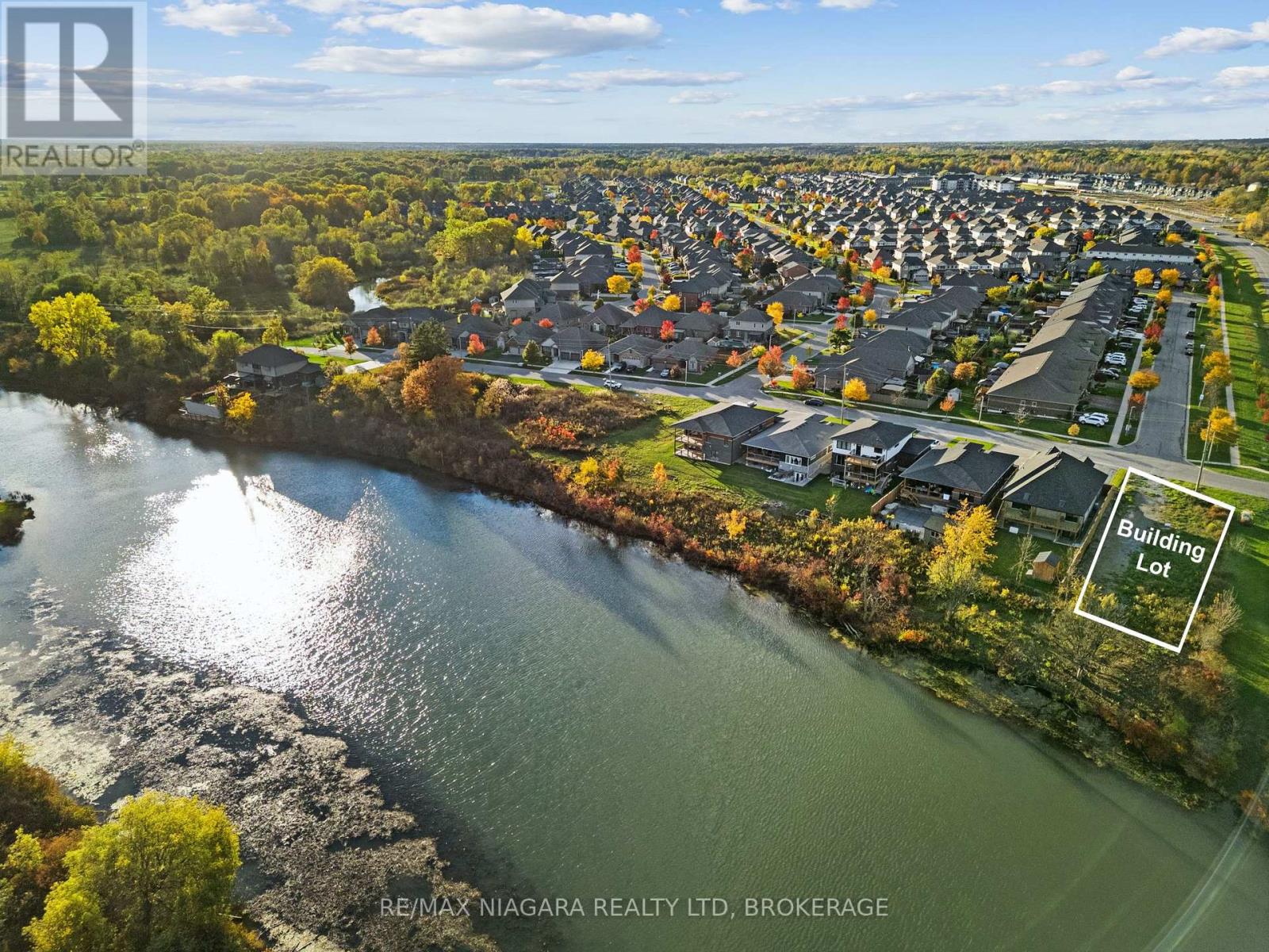 242 Colbeck Drive, Welland, Ontario  L3C 0B4 - Photo 1 - X12863216