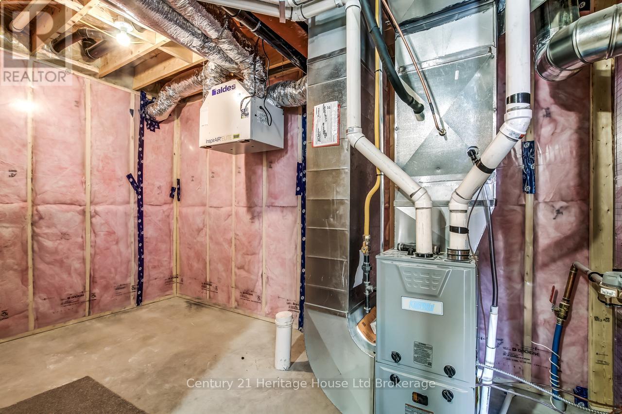 327 Anderson Street, South-West Oxford, Ontario  N4S 0G6 - Photo 32 - X12863190