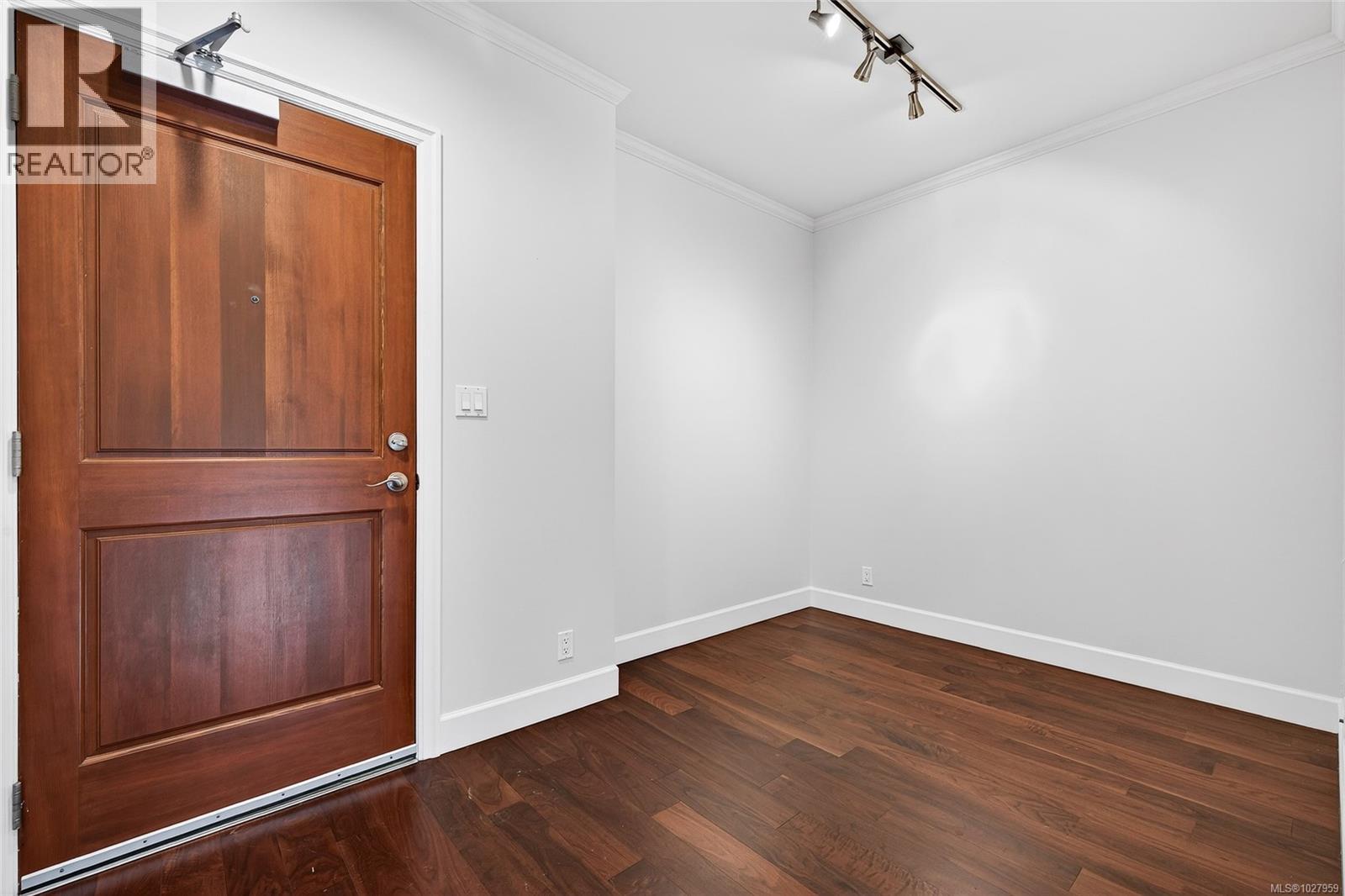 106 2006 Troon Crt, Langford, British Columbia  V9B 6T4 - Photo 5 - 1027959