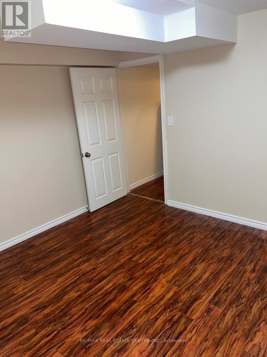 Basement - 6585 Forest Park Drive, Mississauga, Ontario  L5N 6X9 - Photo 6 - W12859932